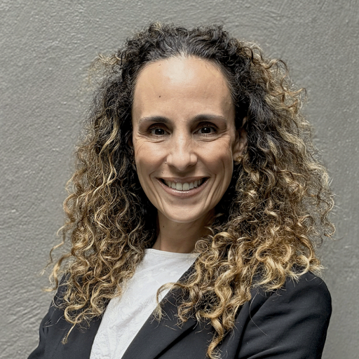 Claudia Acuña Fernández